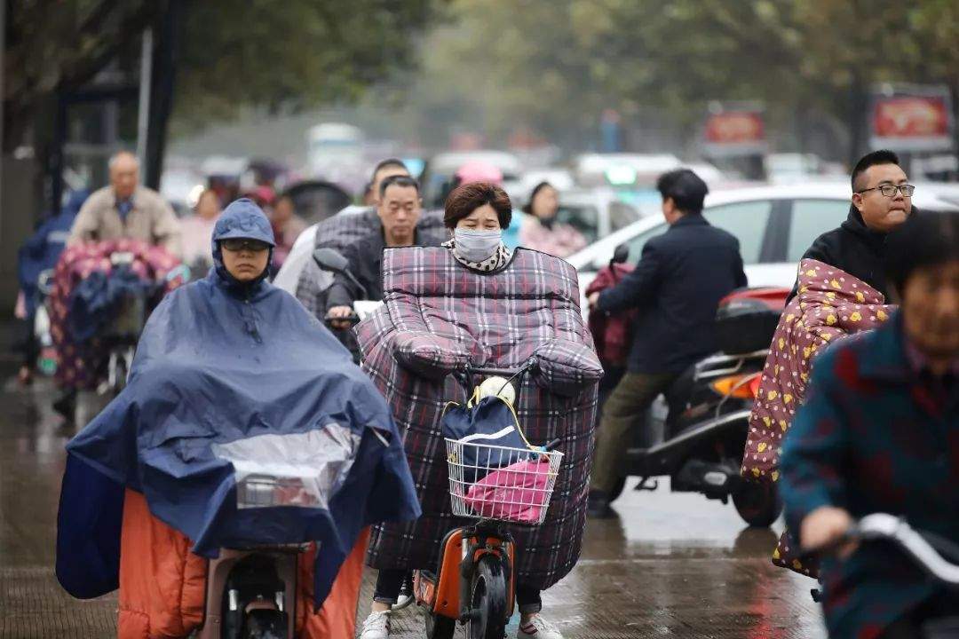 降雨＋降温！石家庄“换季式”降温来了，小心被冻感冒…