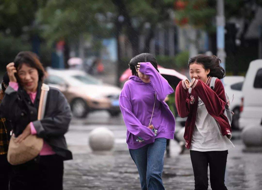 降雨＋降温！石家庄“换季式”降温来了，小心被冻感冒…