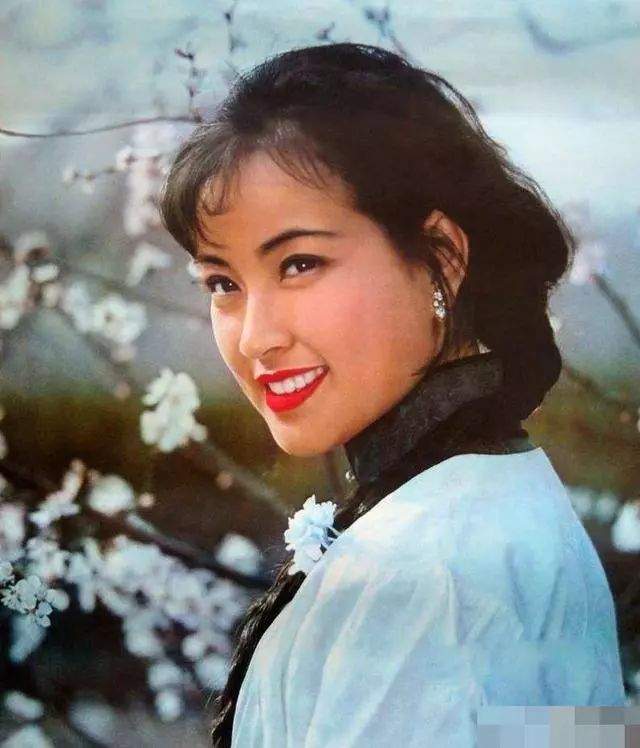 80年代的女神们，初上银幕的样子虽青涩却美丽无比，谁最难忘？