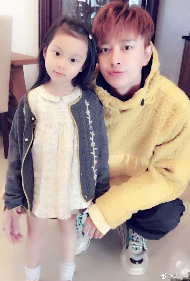 贾乃亮李小璐频繁被曝已离婚，马苏发声否认：你说的不对