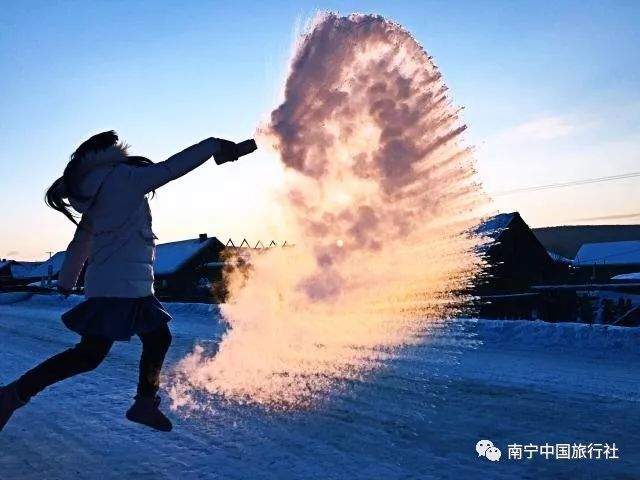 东北雪乡纯玩！哈尔滨、亚布力ClubMed顶级滑雪、中国童话雪乡、泼水成冰纯玩双飞六日游！