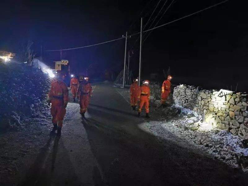 甘南州夏河县5.7级地震丨震中暂无人员伤亡，救援工作正在有序开展