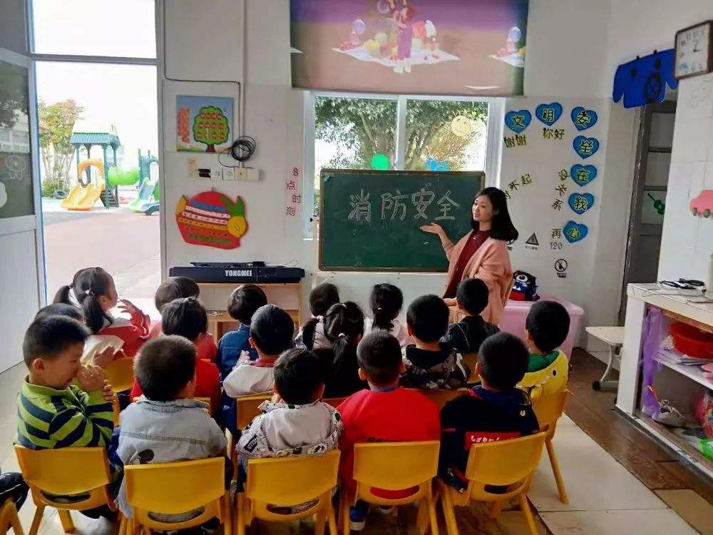 少直幼儿园：消防安全牢记心间