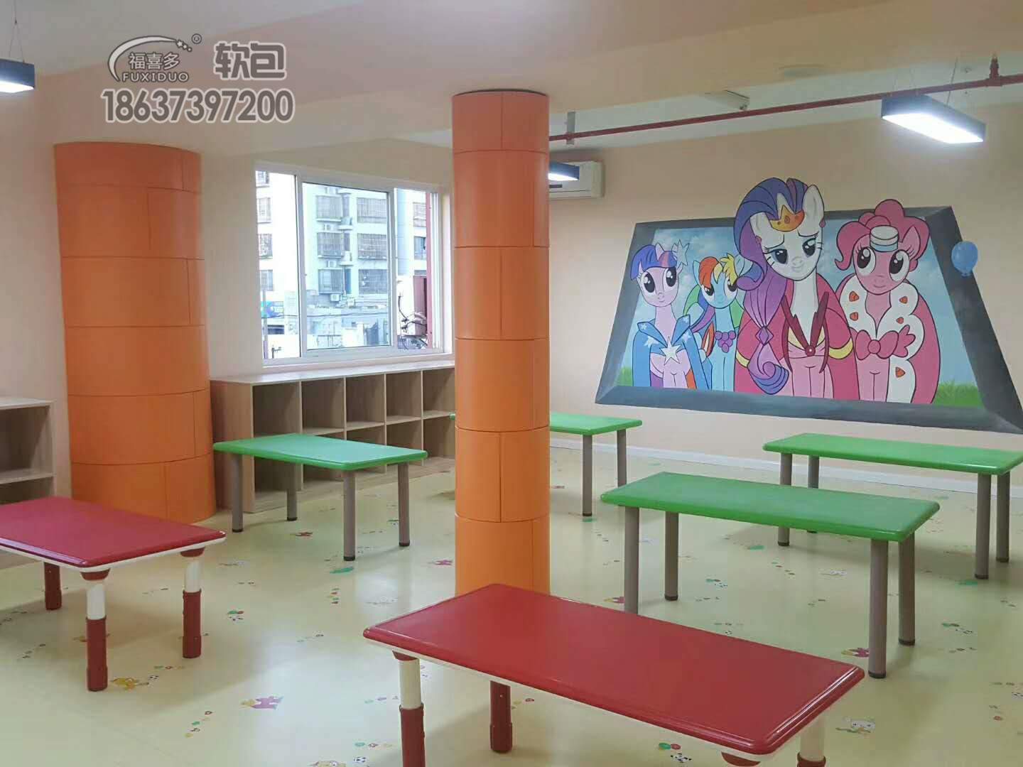 幼儿园立体软包向日葵