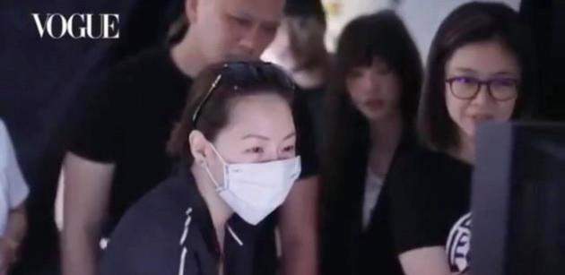 小S慈母大爆发？13岁女儿受邀拍杂志，小S全程陪同耐心指导