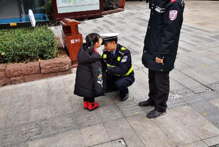 婆婆带孙女上培训班半路却把娃弄丢了