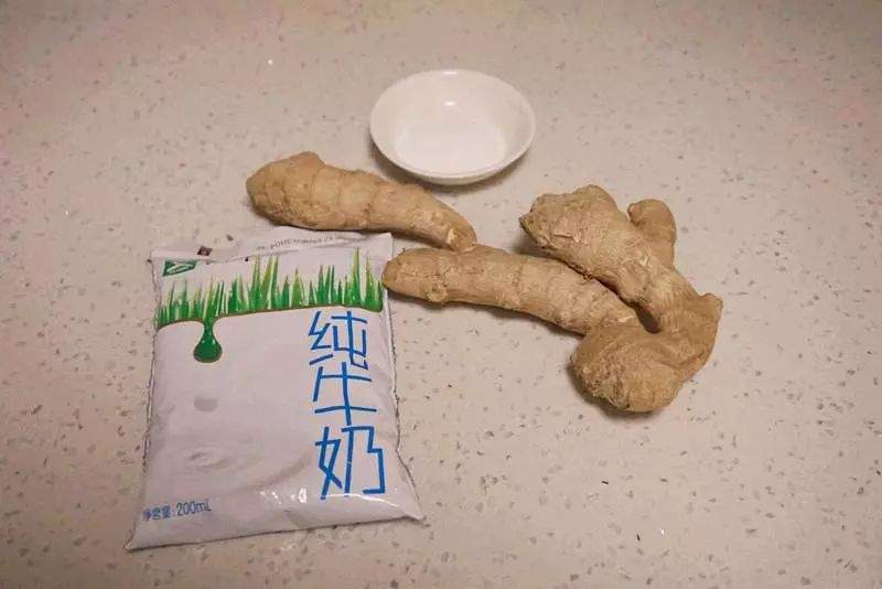 没有奶茶的冬天是不完整的！自己在家做一杯，奶气飘香，完美~