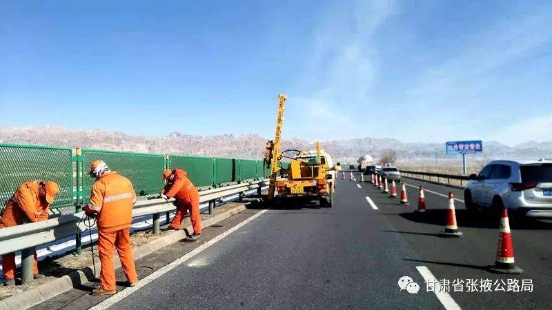 高养中心积极开展节前道路交通安全隐患大排查