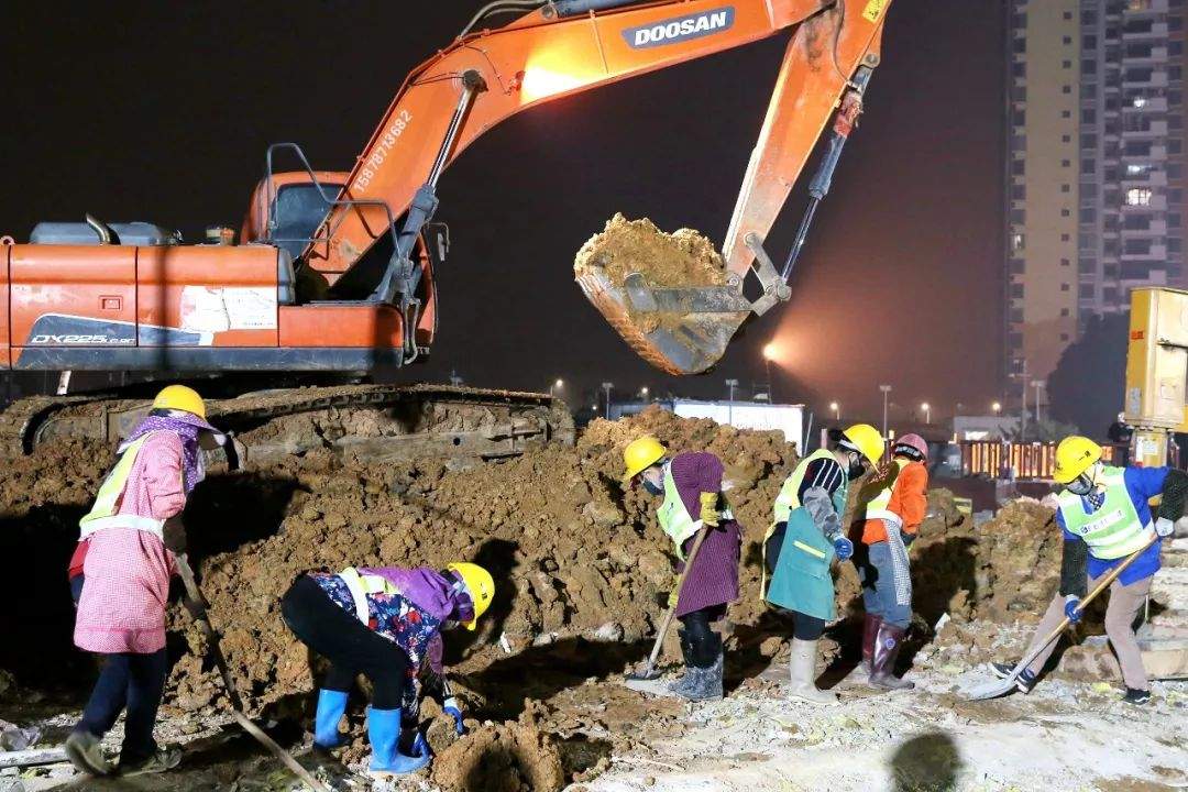 见证广西版“小汤山”医院建设，他耗尽最后1个口罩依然觉得“很值得”！