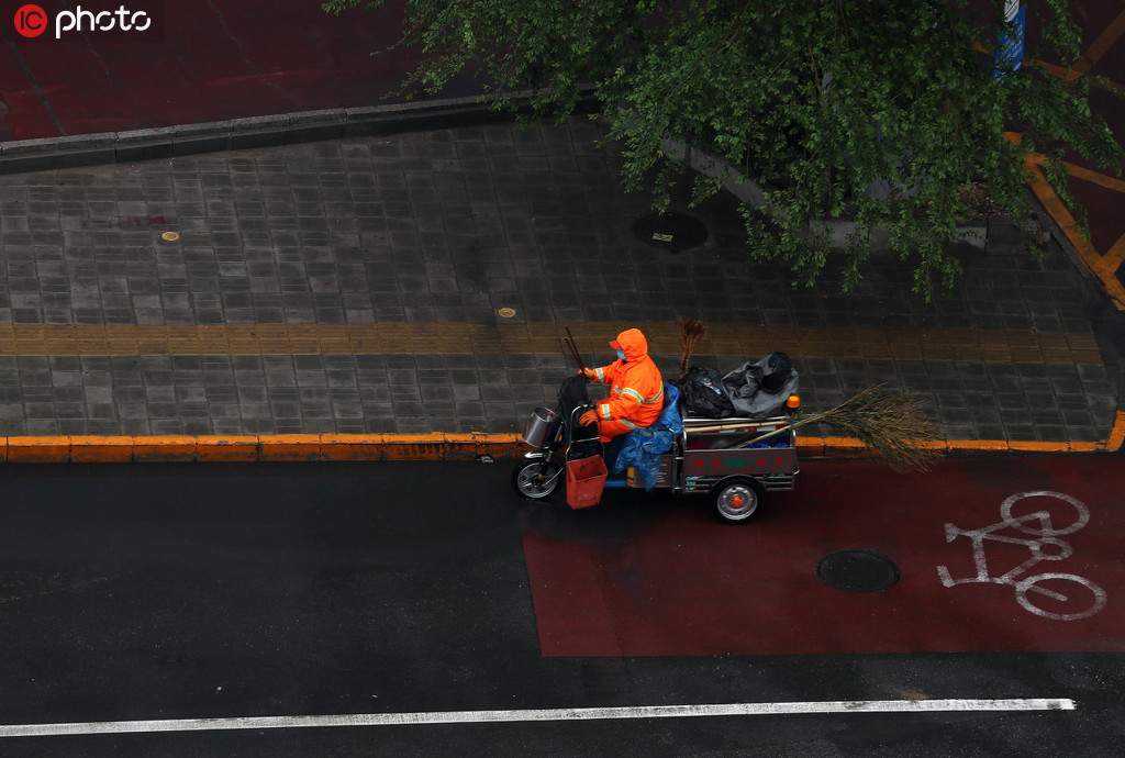 全国多地迎来入夏首场大雨