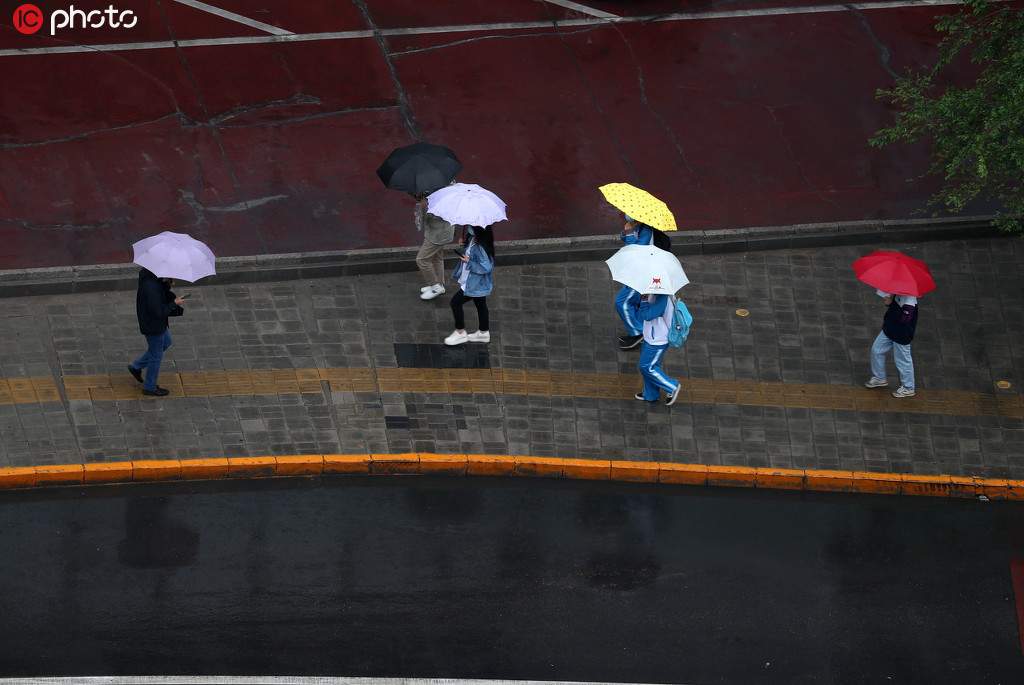 全国多地迎来入夏首场大雨