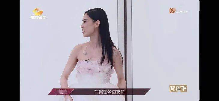 黄晓明和姐姐们有多熟？