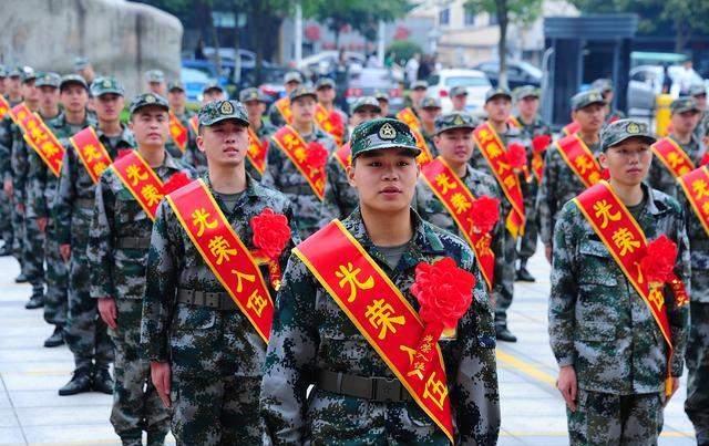 过两天体检，义务兵转士官难吗？本人想留部队长期发展