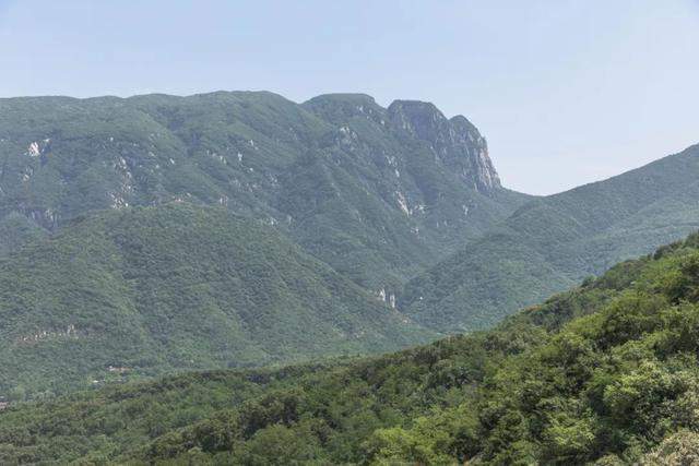 河南嵩山的景色在五岳中能排第几？让我们徒步去看一看