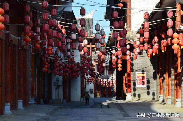 贵州有个古镇，拥有全国唯一的城中花海梯田，看起来像大地的指纹