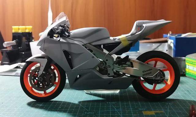 模玩秀：V5神车！田宫1/12 HONDA RC211v’06 BY：铲屎大冰箱