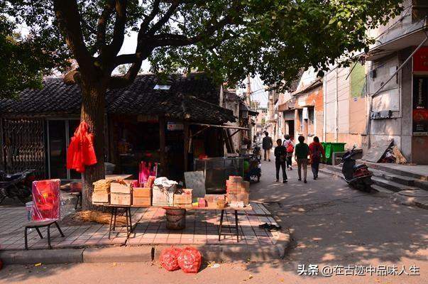 江苏正在消失的古镇，至今已有3000年历史，人去房空破败不堪