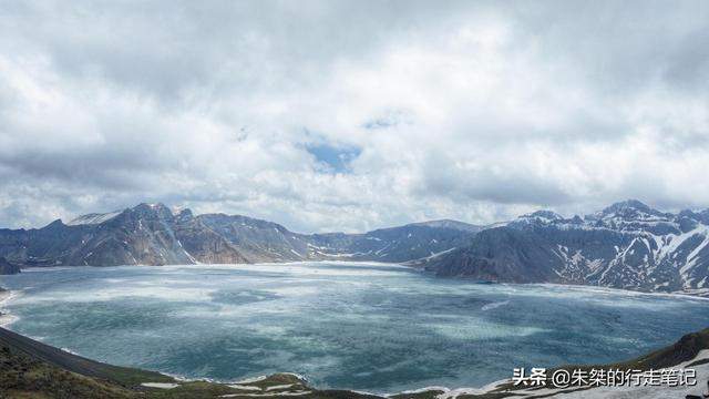 吉林靠运气才能看到全景的高山湖 每年百万游客中仅30%有幸看得到