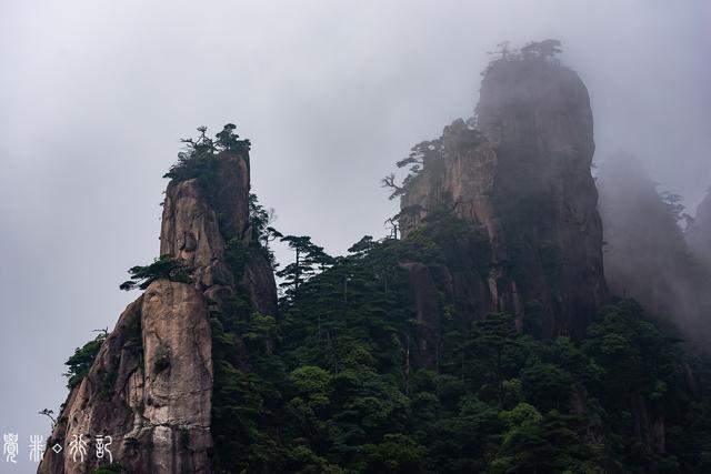 没有列入洞天福地，却以道教最高信仰命名的山，是世界自然遗产