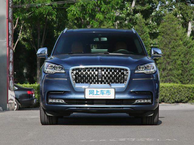 70万买豪华SUV，全新林肯飞行家和宝马X5怎么选？看完就懂了