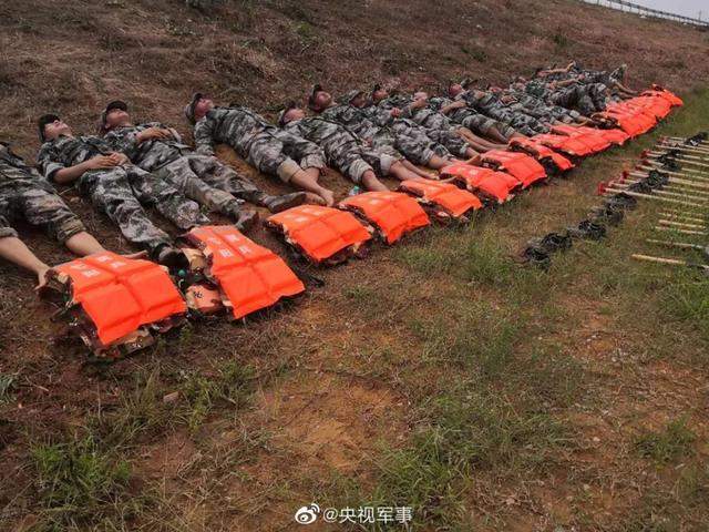 鄱阳湖周边多地通知居民撤离，洪峰将在2至3天内抵达武汉