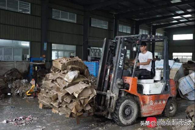 暴雨致3000吨茶叶被淹，老板失声痛哭