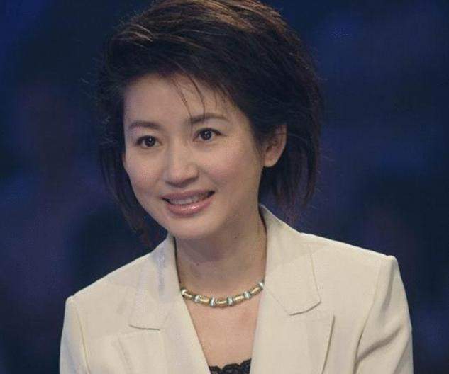 2001年，央视一姐王小丫因一张赌约离婚，15年了，她现状如何？