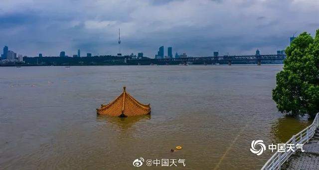 闹心！洪水泛滥、地震又来了！这个夏天怎么准确避灾？