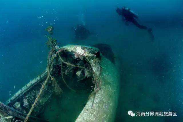 看！“乘风破浪”的姐姐；做！勇往直“潜”的自己！