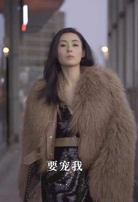 张柏芝再晒小儿子正脸照，创意庆生状态好，网友“不容易”