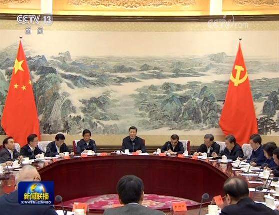 习近平：深化金融供给侧结构性改革 增强金融服务实体经济能力