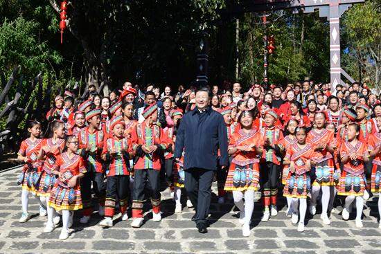 习近平春节前夕赴云南看望慰问各族干部群众