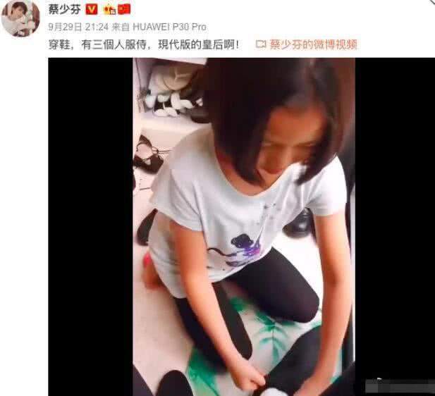 终于等来了儿子！46岁蔡少芬三胎产子，老得太明显