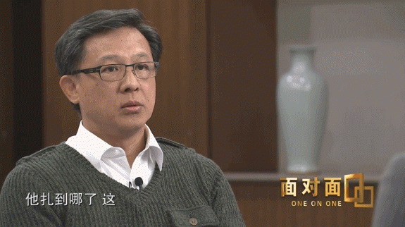 央视专访何君尧：遇刺使我恐惧 但仍要做分内之事 不做逃兵