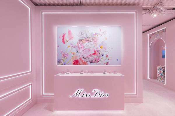 2023 DIOR 迪奥香氛、彩妆及护肤新品鉴赏会