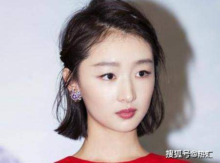 割过双眼皮的8位明星：“戚哥”肿成羊肉串，周冬雨秒变小仙女