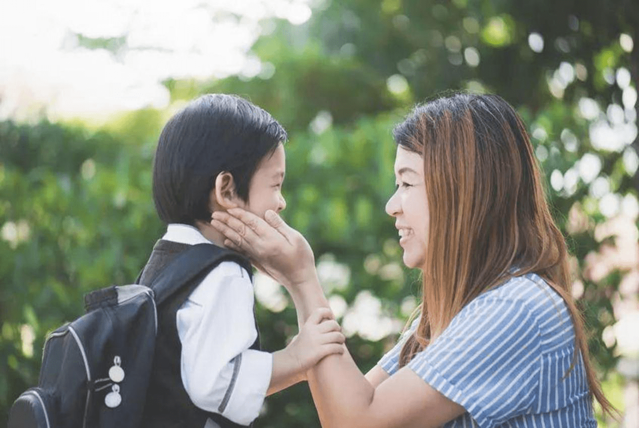 会花钱和不会花钱的妈妈，养出来的孩子一个天一个地，差距很明显