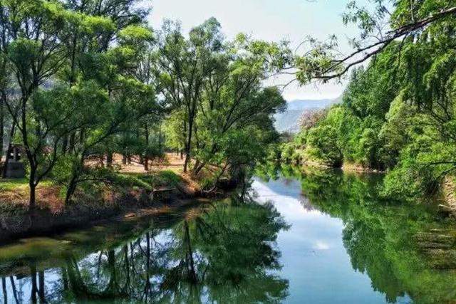 山西又一景点走红，人称北国“小江南”，水峡幽深堪比三峡