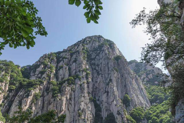 河南嵩山的景色在五岳中能排第几？让我们徒步去看一看