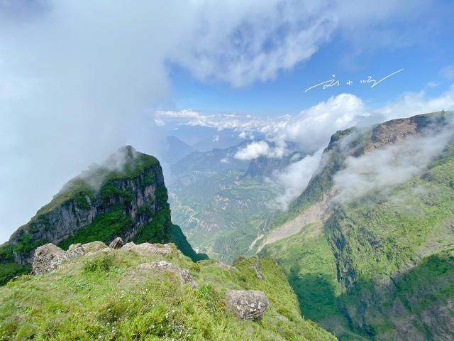 实拍云南昭通“鸡公山”，三面绝壁，峡谷深达2600米，游客却不多