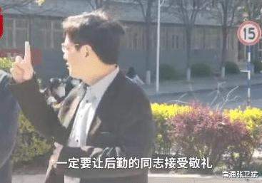 贵州大学保安在学生离校之际借机敛财，如何让学生感恩母校？