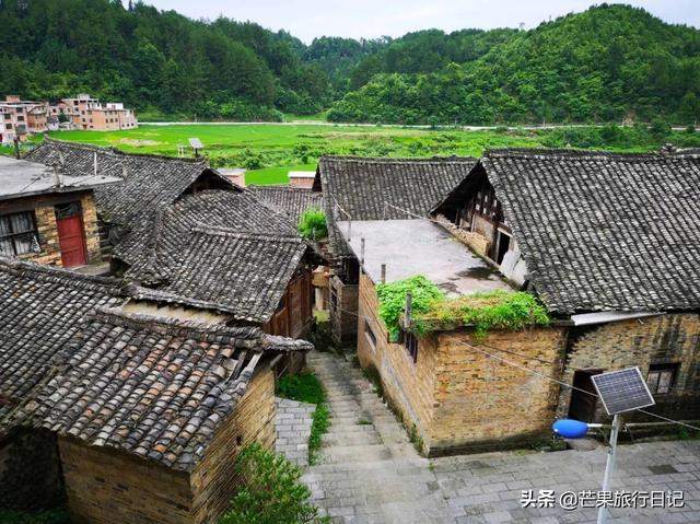 贵州大山，遇到一个女孩，欲将“空村”变景点，跟芒果一起去看看