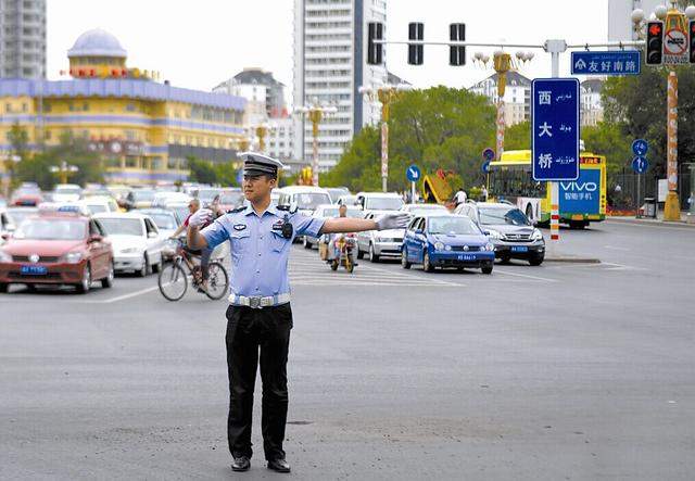 “违章信息”别傻傻去处理了！交警：这6个违章你可以来撤销