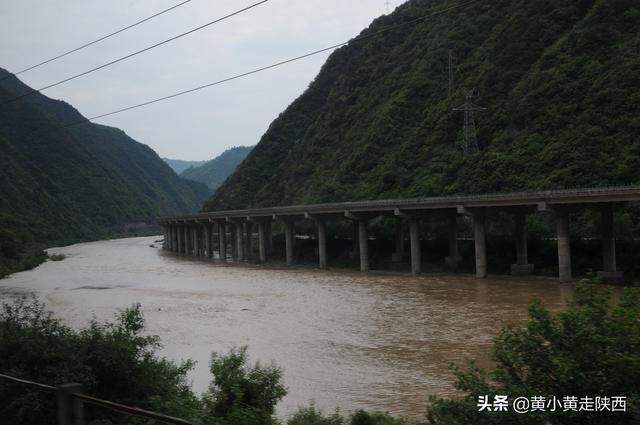 陕甘省界线上的秘境小城，藏身嘉陵江畔，景区门票之和不到10元