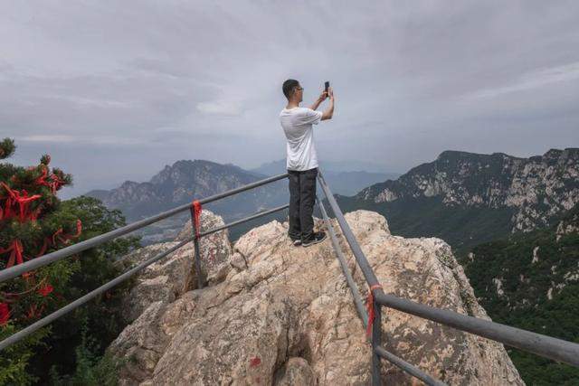 河南嵩山的景色在五岳中能排第几？让我们徒步去看一看