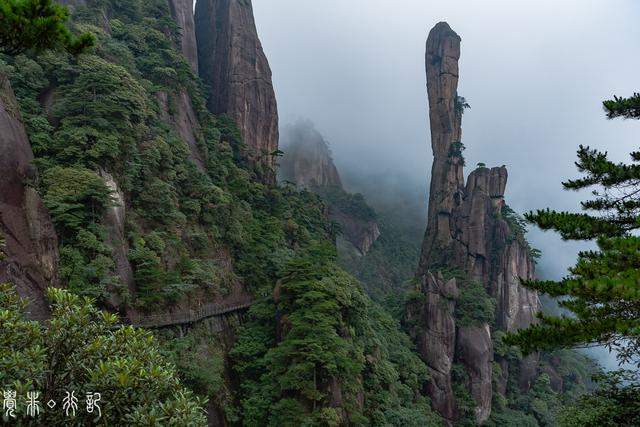 没有列入洞天福地，却以道教最高信仰命名的山，是世界自然遗产