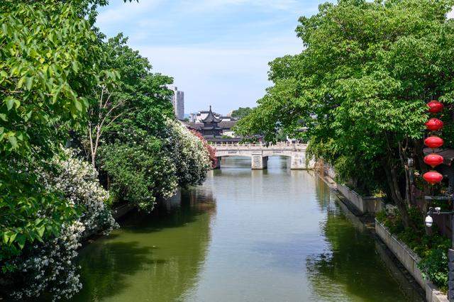 长不足百米的乌衣巷，南京最古老的巷子，昔日世家大族的居住之地