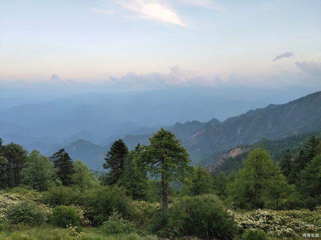 南北穿越太白山，上了拔仙台看到了壮观的云海，实在是不虚此行