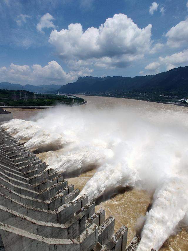 拦蓄洪水量超100亿！三峡水库成功应对长江2号洪水