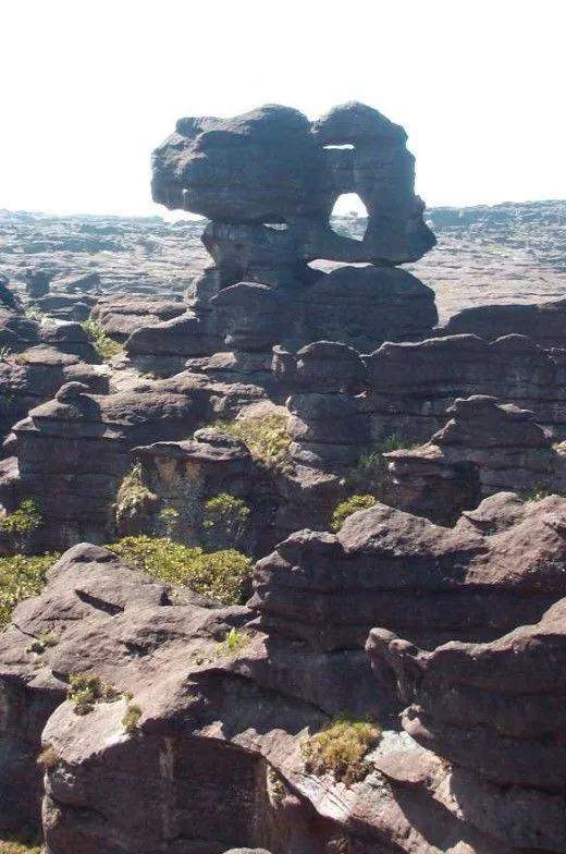 世界上最奇特的5个旅游景点，太奇特了